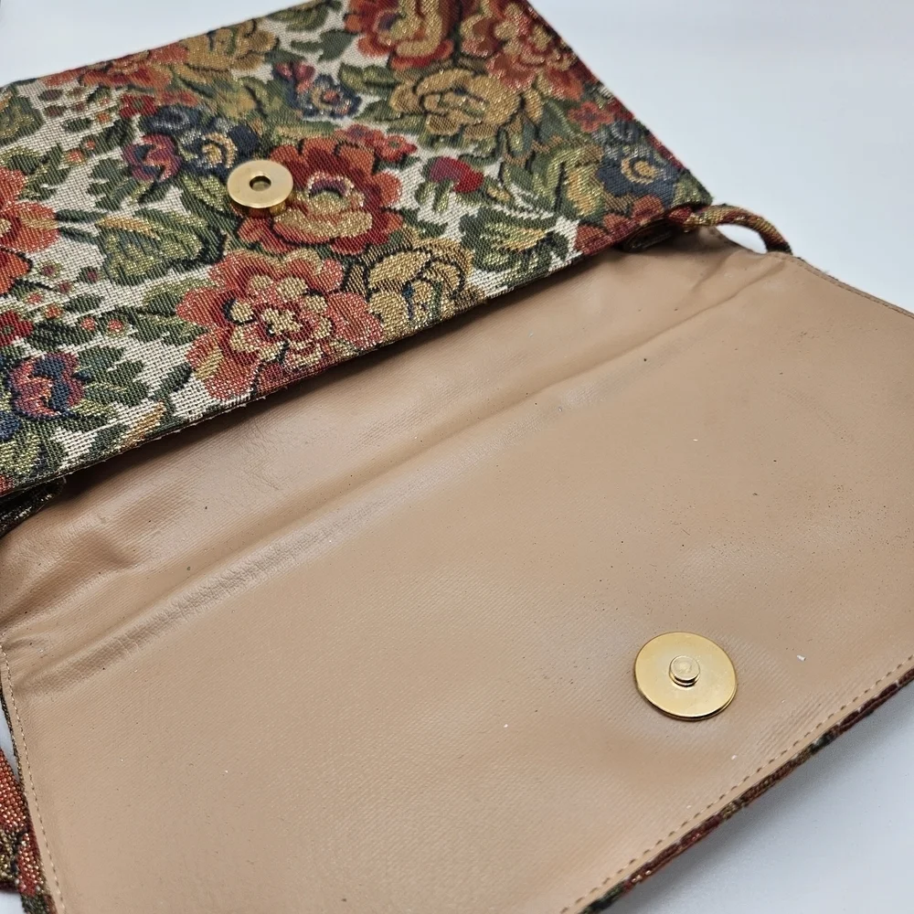 VINTAGE Floral Pink and Green Metallic Tapestry Shoulder Bag